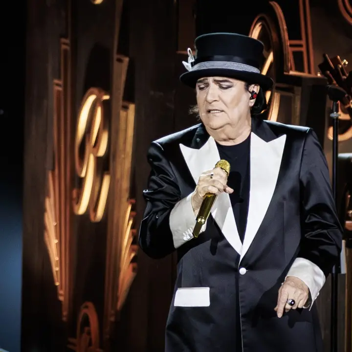 Renato Zero re assoluto della musica italiana: 17,8 milioni di incassi e record\n