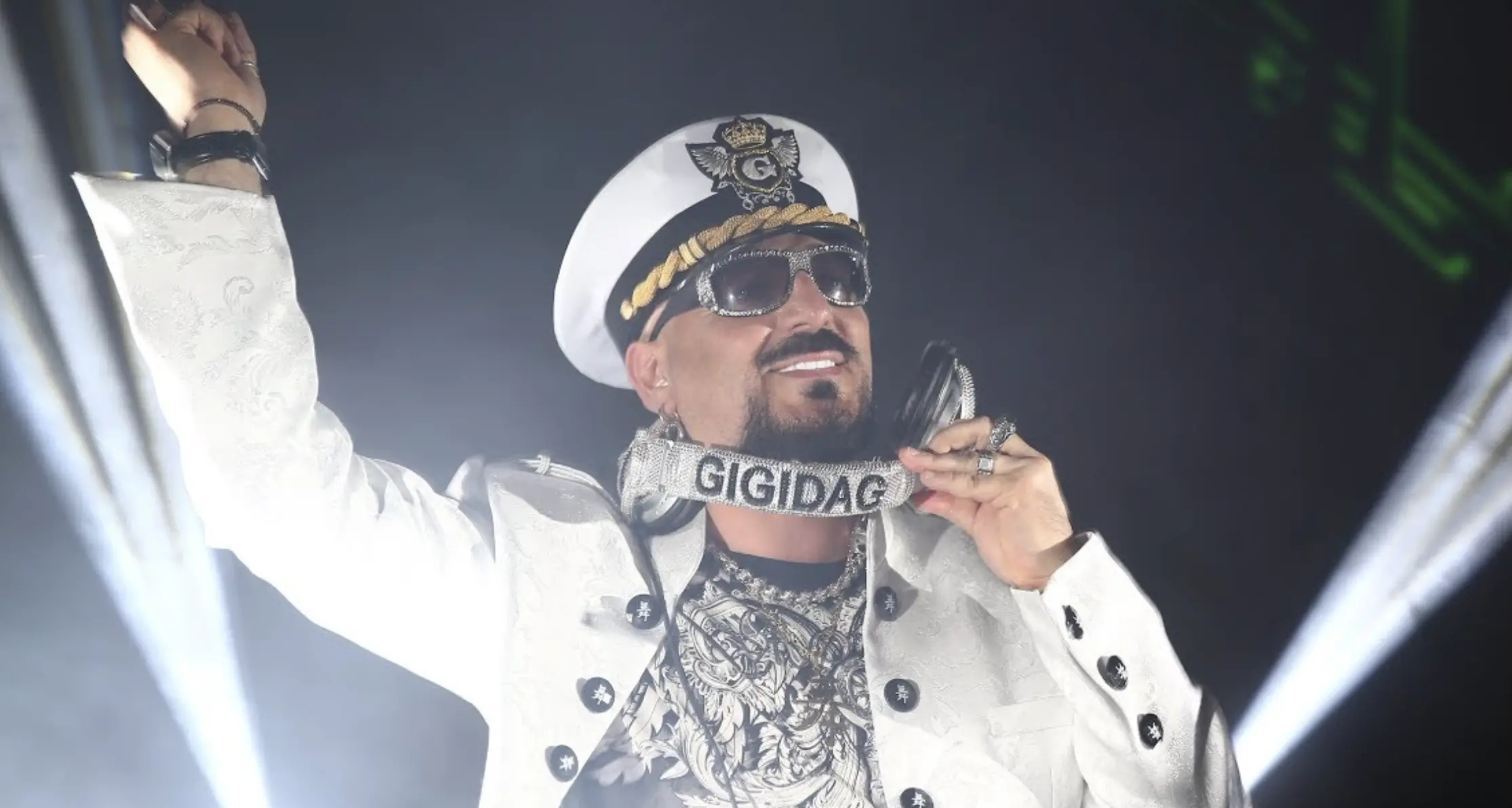 Gigi D’Agostino a Cirella: «Mi piace Brunori. La Calabria è un po’ casa mia»