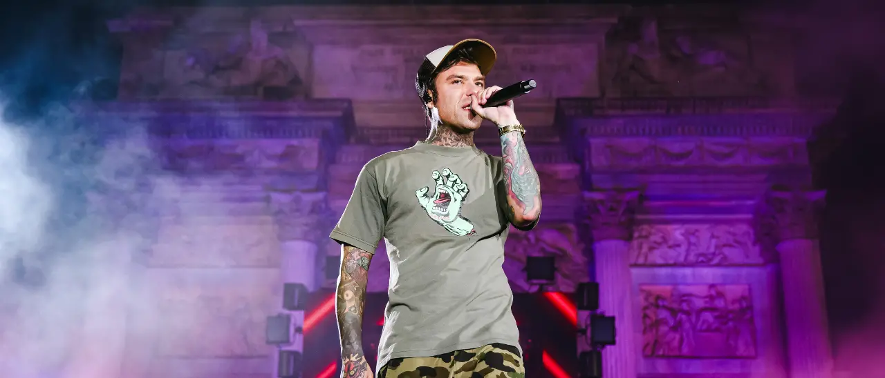 Compenso da 100mila euro\u00A0per Fedez alla Festa dello Stocco a Cittanova: tra le richieste anche vino senza solfiti e cibo bio\n