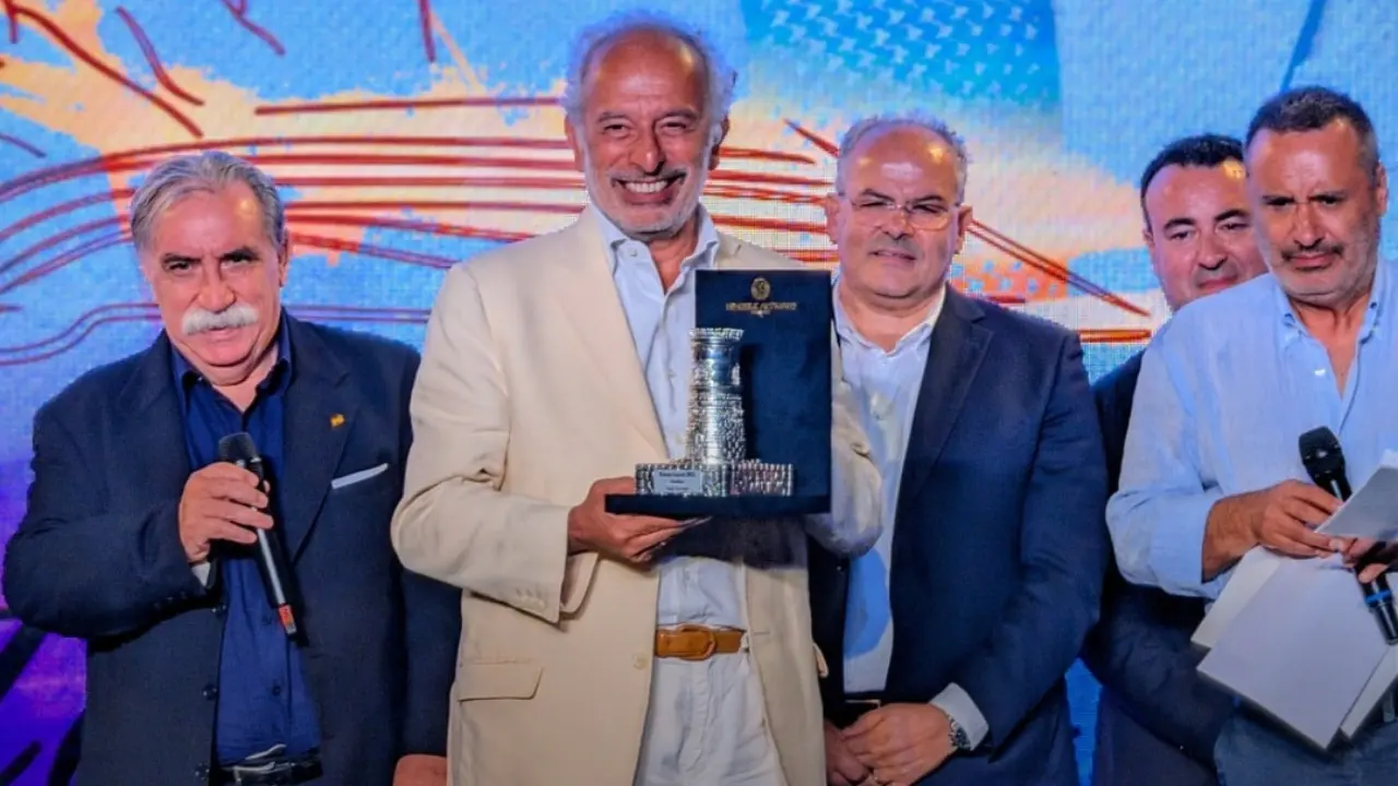 Vince la\u00A0XIV edizione del Premio Caccuri\u00A0Gad Lerner “Gaza. Odio e amore per Israele”\n