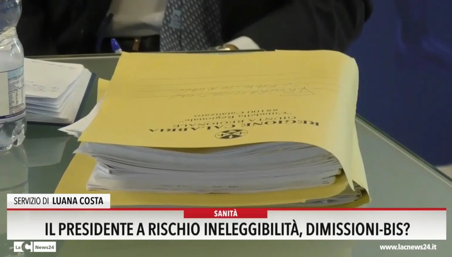 Il presidente a rischio ineleggibilità, dimissioni bis?