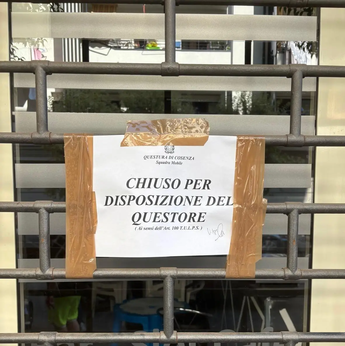 Cosenza, controlli serrati della Polizia: il Questore chiude un locale\n