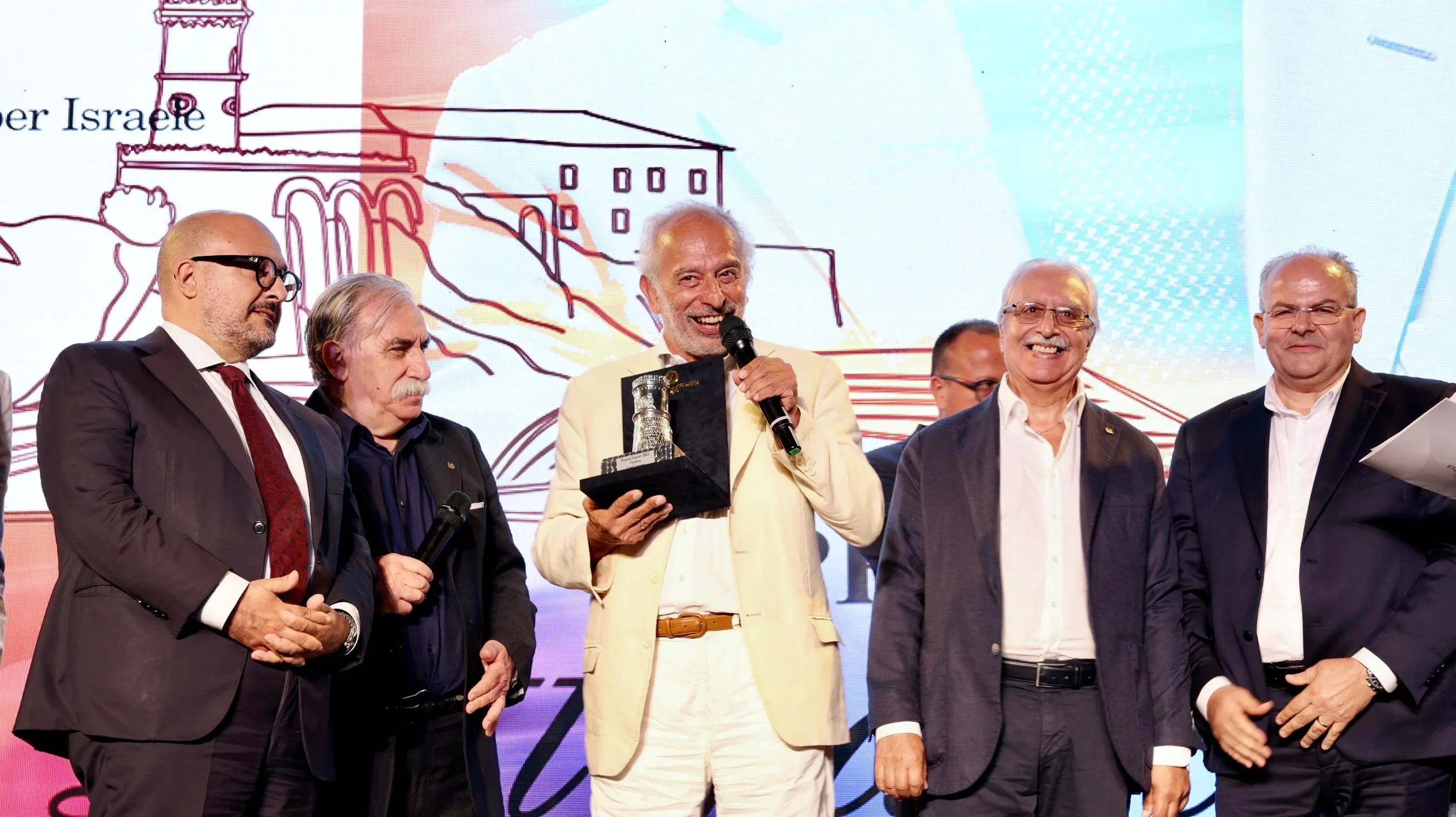 Il Premio Caccuri 2025 accende la Calabria delle idee: una\u00A0scommessa vincente che si aprirà al Brasile\n