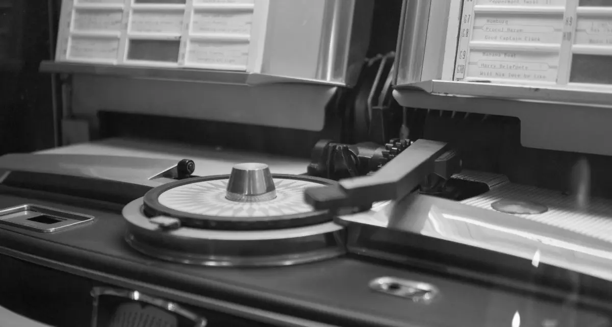 Gente di mare, il successo discografico di Tozzi e Raf che divenne colonna sonora di un’epoca\n
