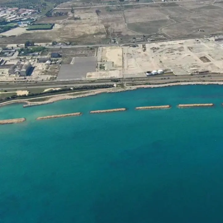 Dopo 25 anni d’attesa al via la bonifica del Sin di Crotone: le prime 2mila tonnellate di rifiuti pronte\u00A0a lasciare la Calabria\n