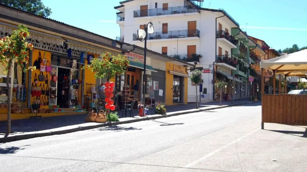 Sila, la bellezza senza tempo resiste ma è prigioniera di un’idea di turismo ferma agli anni Ottanta\n