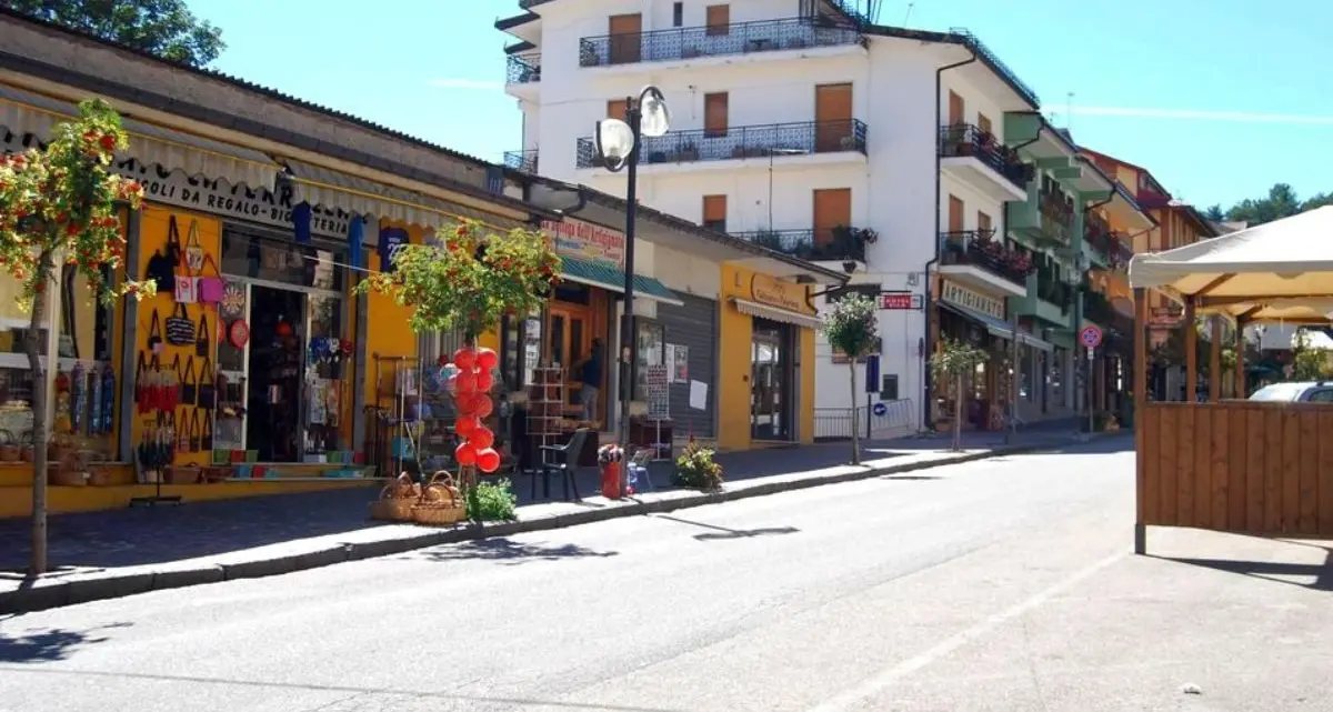 Sila, la bellezza senza tempo resiste ma è prigioniera di un’idea di turismo ferma agli anni Ottanta\n