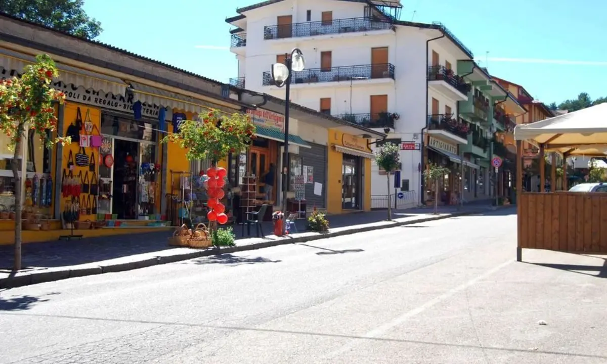 Sila, la bellezza senza tempo resiste ma è prigioniera di un’idea di turismo ferma agli anni Ottanta\n