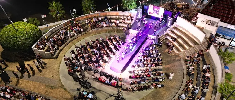 Premio Scintille Cultura Calabria 2025: assegnati i riconoscimenti alle eccellenze della regione\n