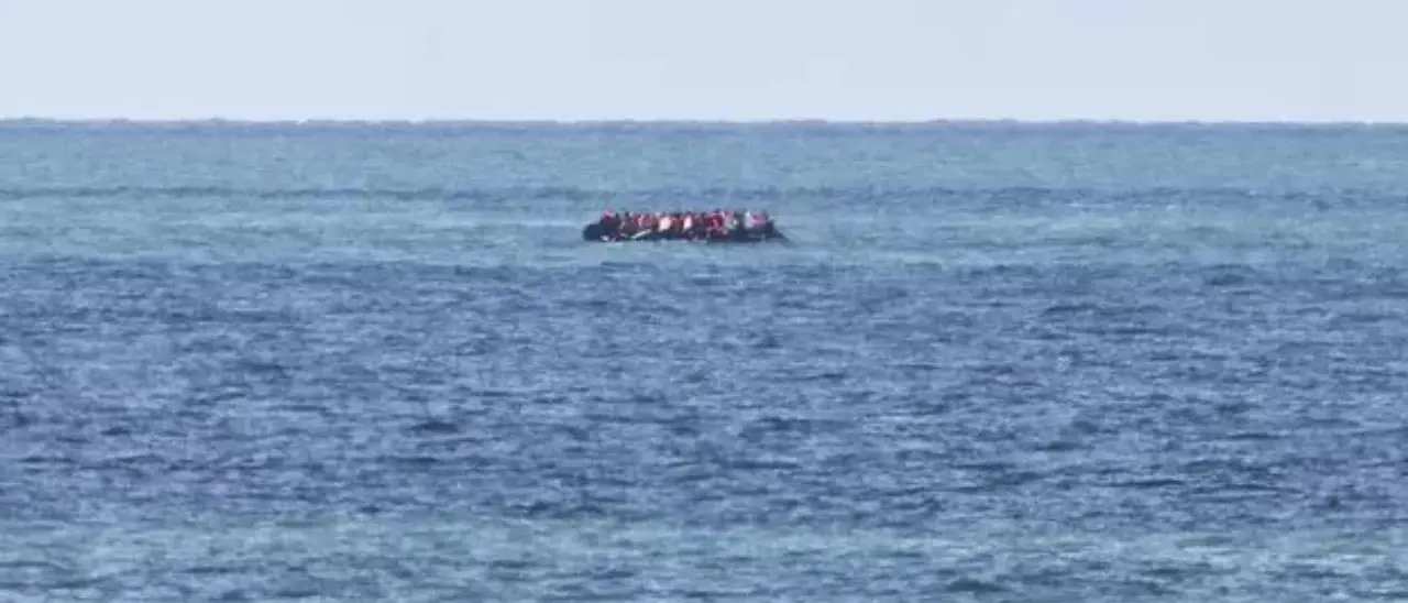 Lampedusa, si ribaltano due barconi di migranti: almeno 26 morti. Si cercano i dispersi
