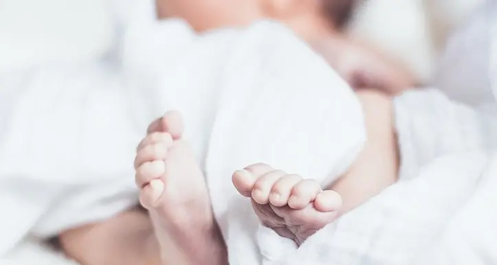 Neonato muore all’ospedale di Cetraro, avviate le indagini e sequestrate le cartelle cliniche\n