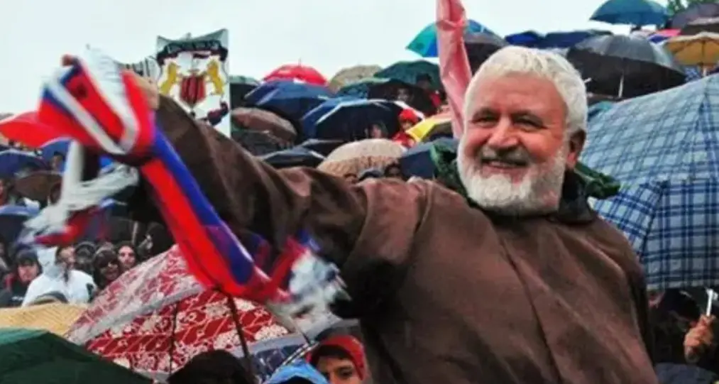«Intitolare a Padre Fedele l'aula dove fu condannato ingiustamente»\n