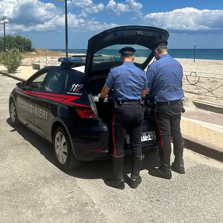 Irregolarità su sicurezza, igiene e lavoro\u00A0in due lidi del Reggino: scattano sanzioni per 9.000 euro