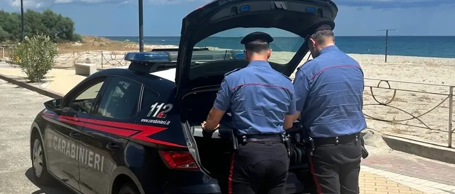 Irregolarità su sicurezza, igiene e lavoro\u00A0in due lidi del Reggino: scattano sanzioni per 9.000 euro