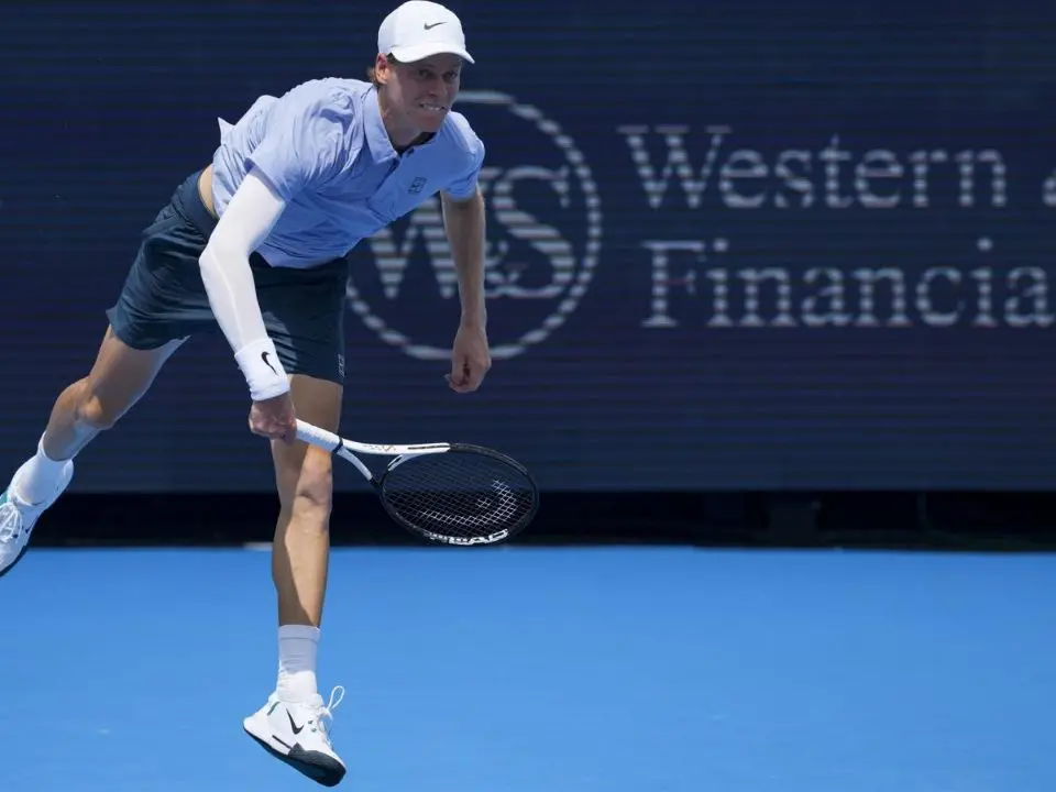 Tennis, Sinner a Cincinnati cade il tabù Auger-Aliassime: canadese sconfitto in due set e semifinale conquistata