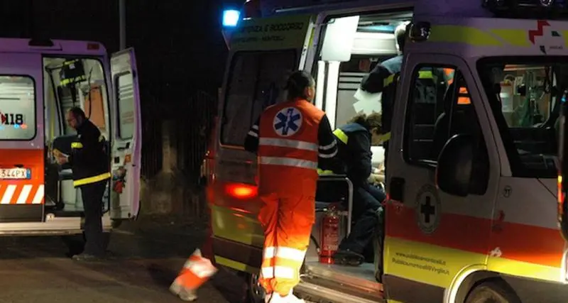Incidente a Gizzeria, gravissimo un 19enne dopo l’impatto in moto contro\u00A0un’auto\n