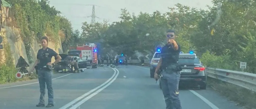 Paola, grave incidente sulla SS18: in codice rosso a Cetraro una mamma incinta e due bambini\n