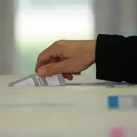 Regionali 2025, niente scontro in famiglia per i Gentile. Lori spegne i rumors: «Non mi candiderò»