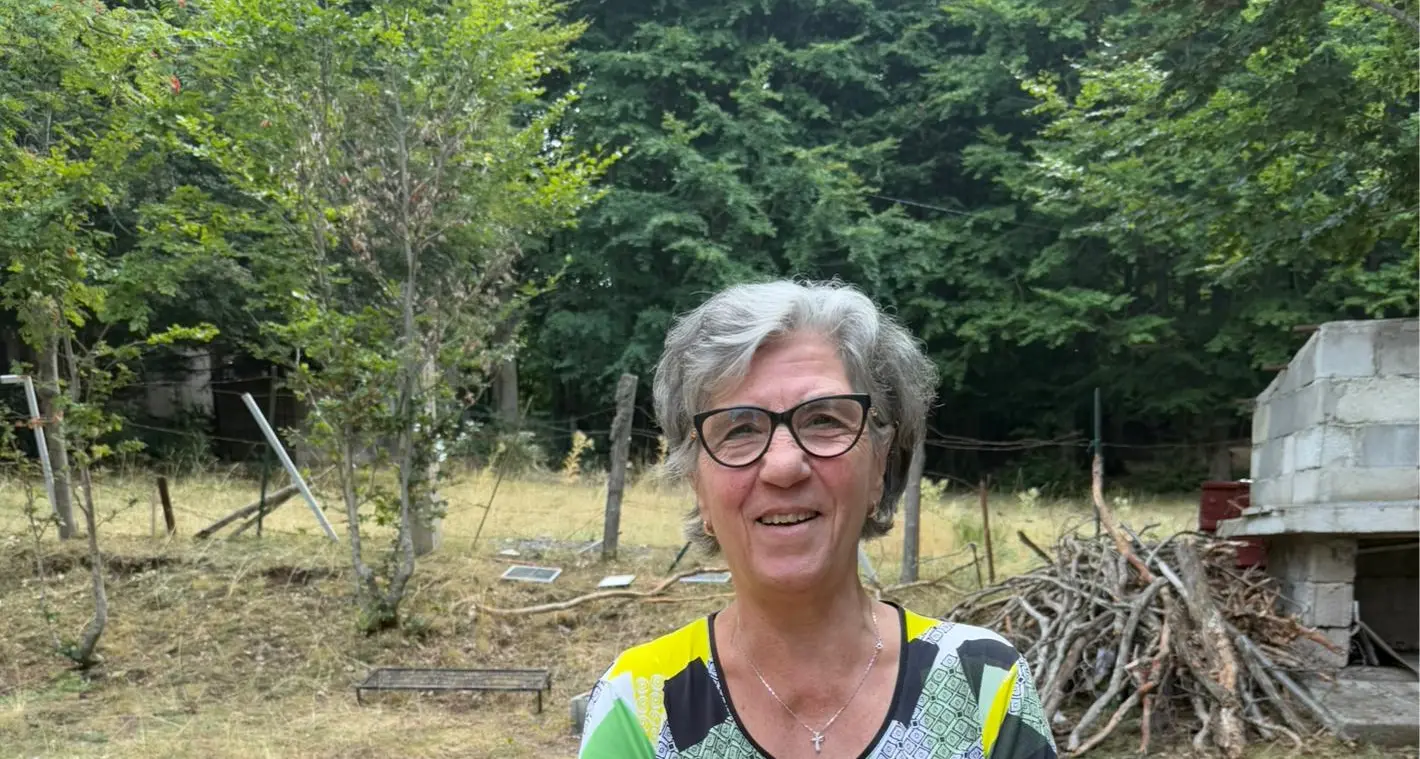 I vestiti lavati al fiume\u00A0e il\u00A0matrimonio combinato che diventa vero amore: Nicoletta ricorda le sue estati a Mesoraca\n