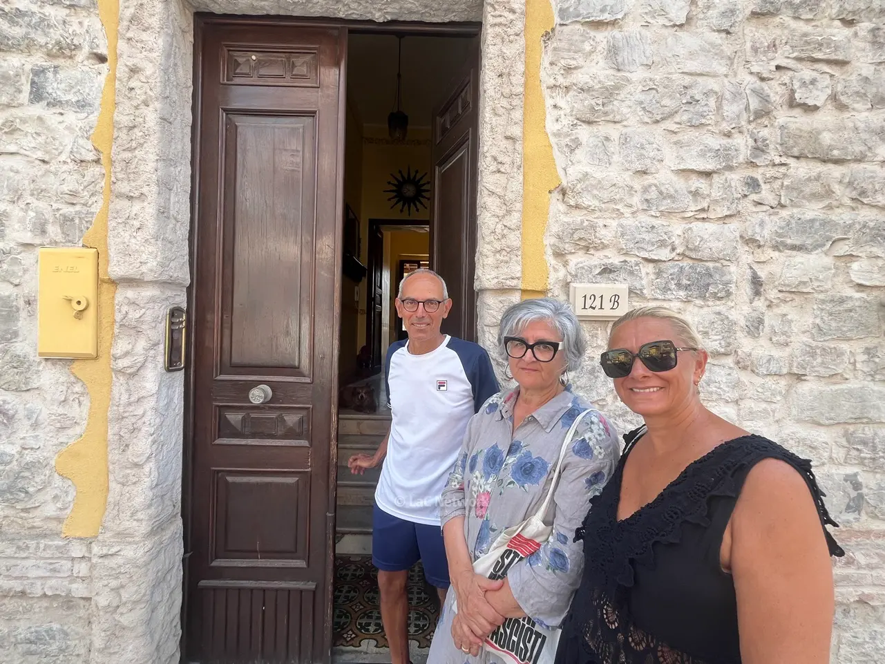 A Brancaleone Raffaella e Piera visitano la casa di Cesare Pavese: «Una scoperta interessante»\n