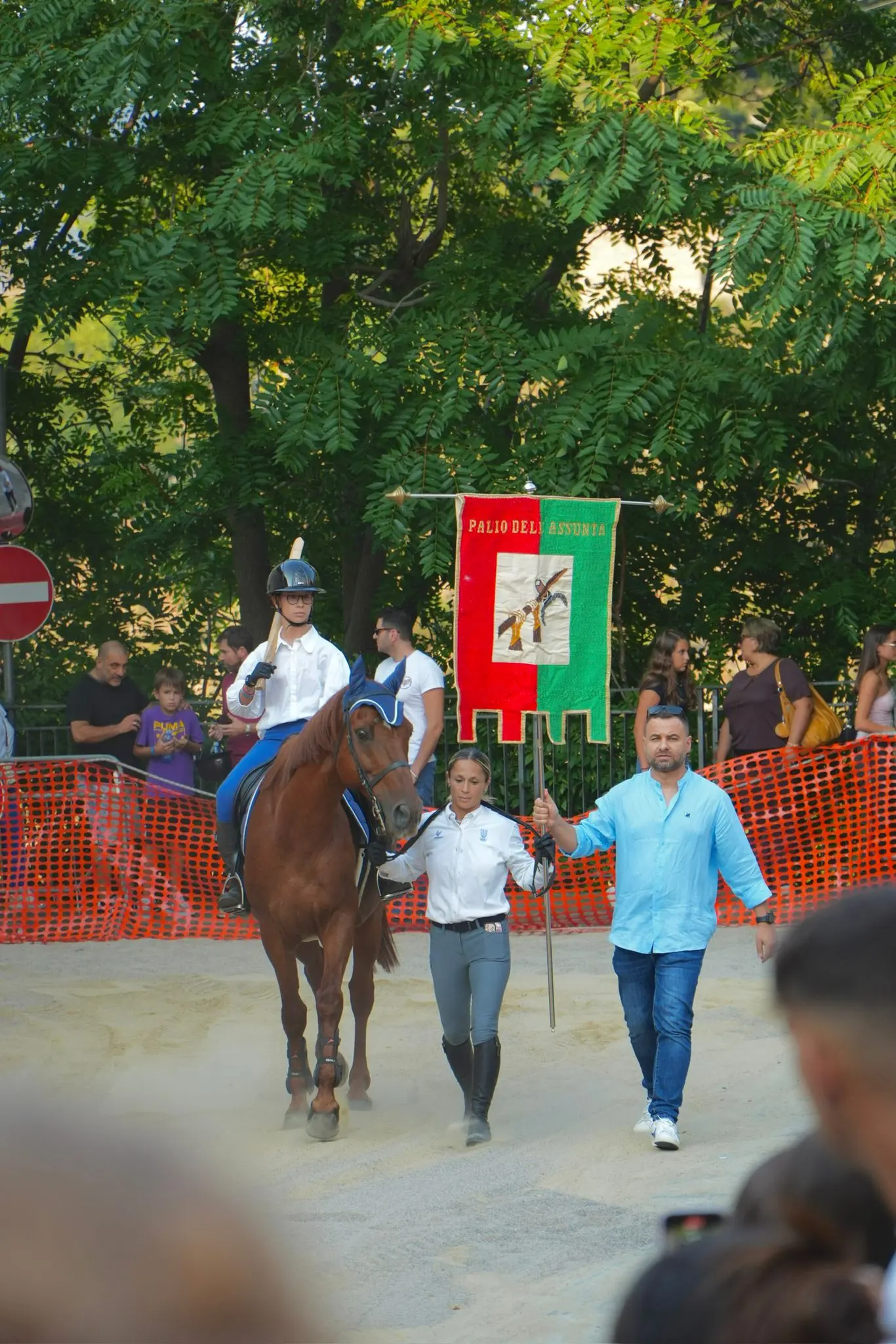 Longobucco, bagno di folla per il Palio dell’Assunta: in gara anche la campionessa olimpica Rosalba Forciniti\n