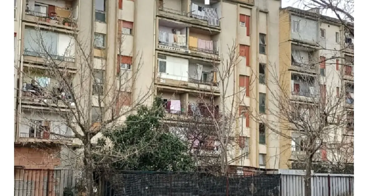 Crisi abitativa senza precedenti in Calabria: occupazioni abusive, fondi azzerati e alloggi popolari nel degrado