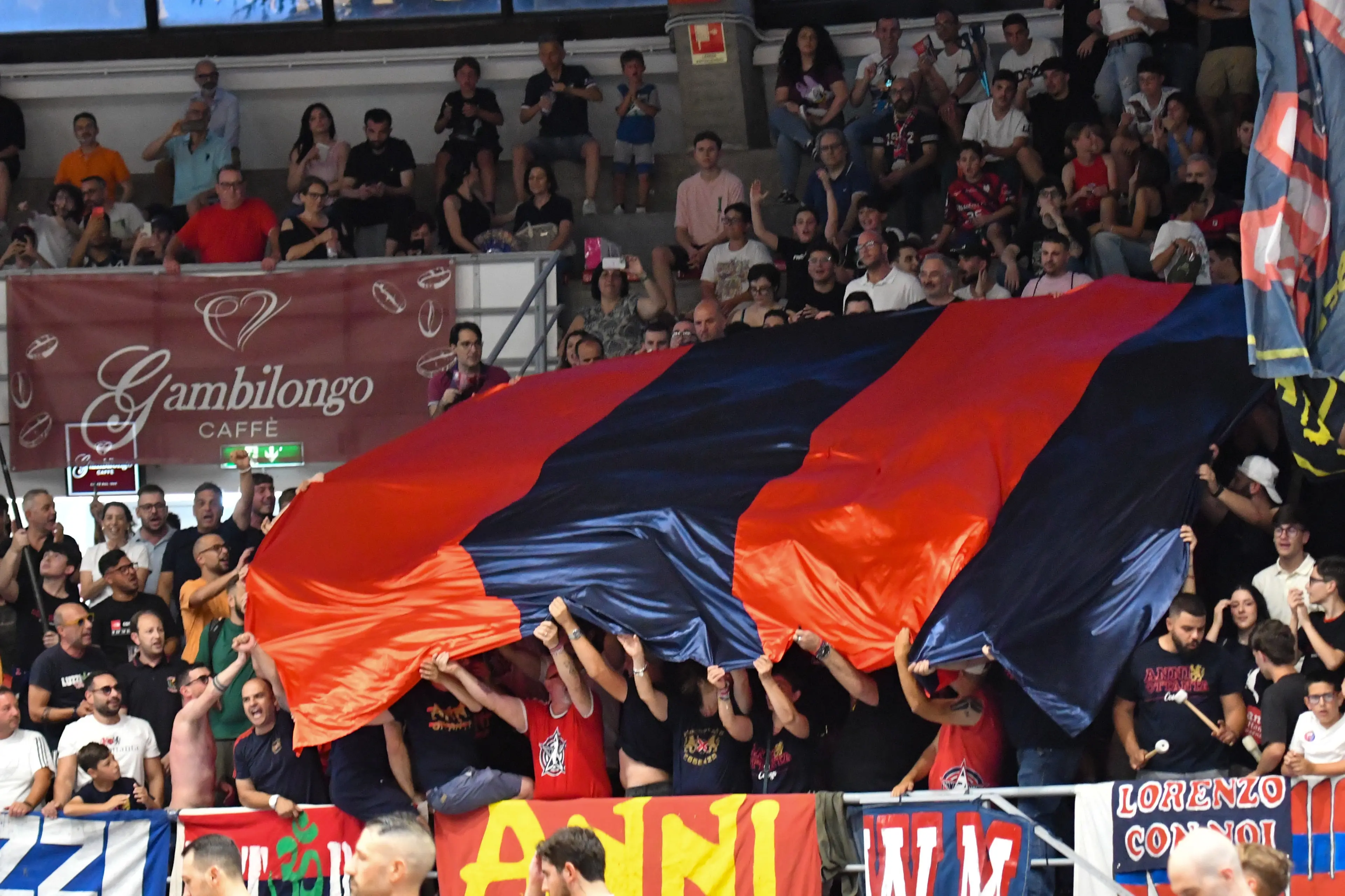 Pirossigeno Cosenza, conto alla rovescia per la nuova Serie A: domani il calendario, oggi il raduno\n