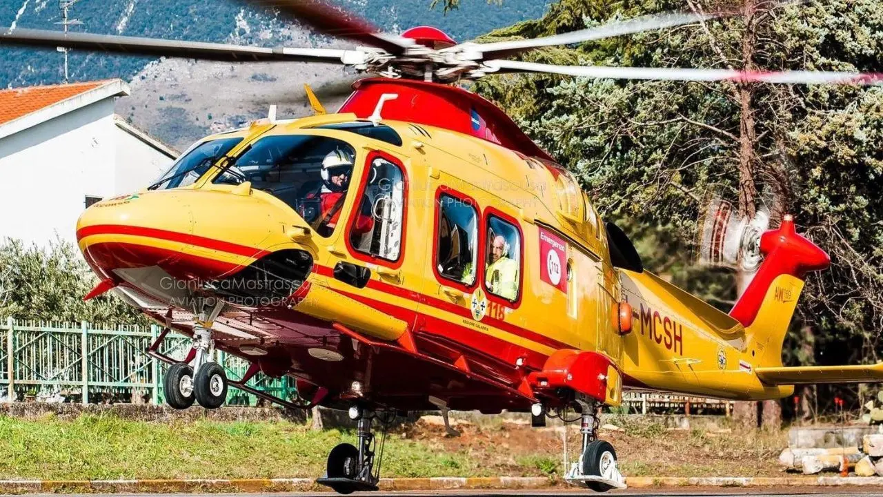 Volo sanitario Lamezia-Roma in elicottero per salvare un bimbo di due anni\n