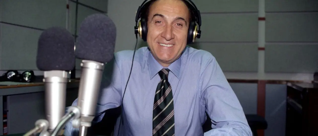 “Adatto solo a programmi minori”: il clamoroso abbaglio del primo provino Rai di Pippo Baudo, liquidato come “cafone e volgare”\n