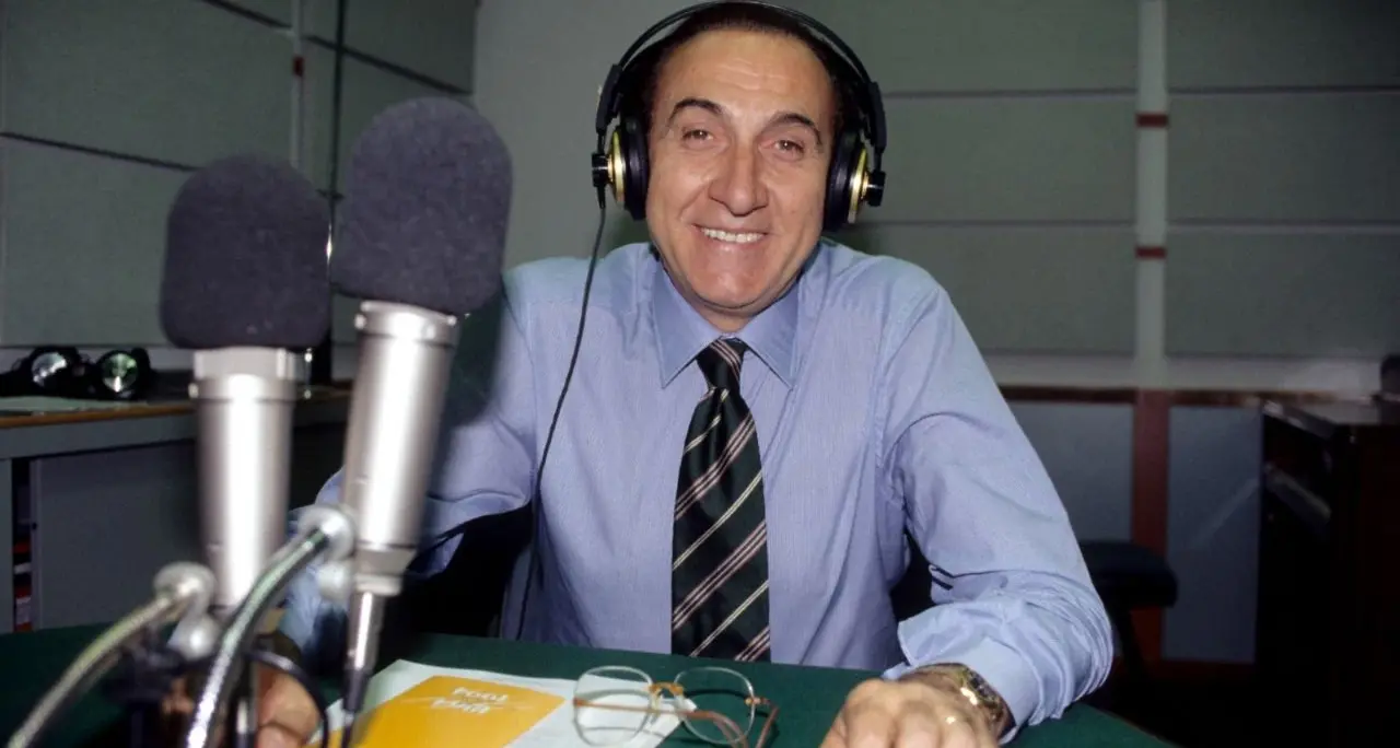 Dal palco alla leggenda: Super Pippo, l’uomo che inventò il “presentatore” e riscrisse la tv italiana\n