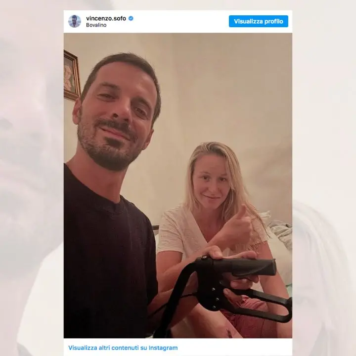 Incidente in Calabria per la nipote di Le Pen Marion Maréchal e Vincenzo Sofo: «Abbiamo visto la morte in faccia»\n