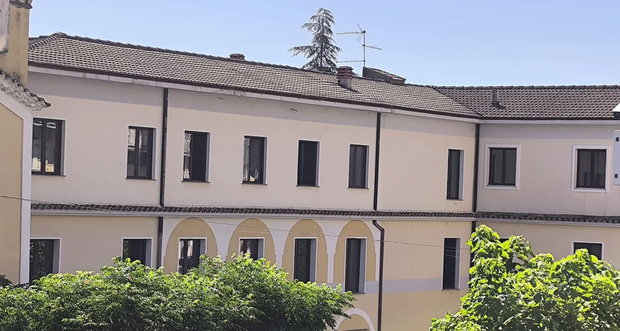 La maggioranza dell’amministrazione di Cassano all’Ionio chiede la sospensione delle selezioni a\u00A0“Casa Serena”\n