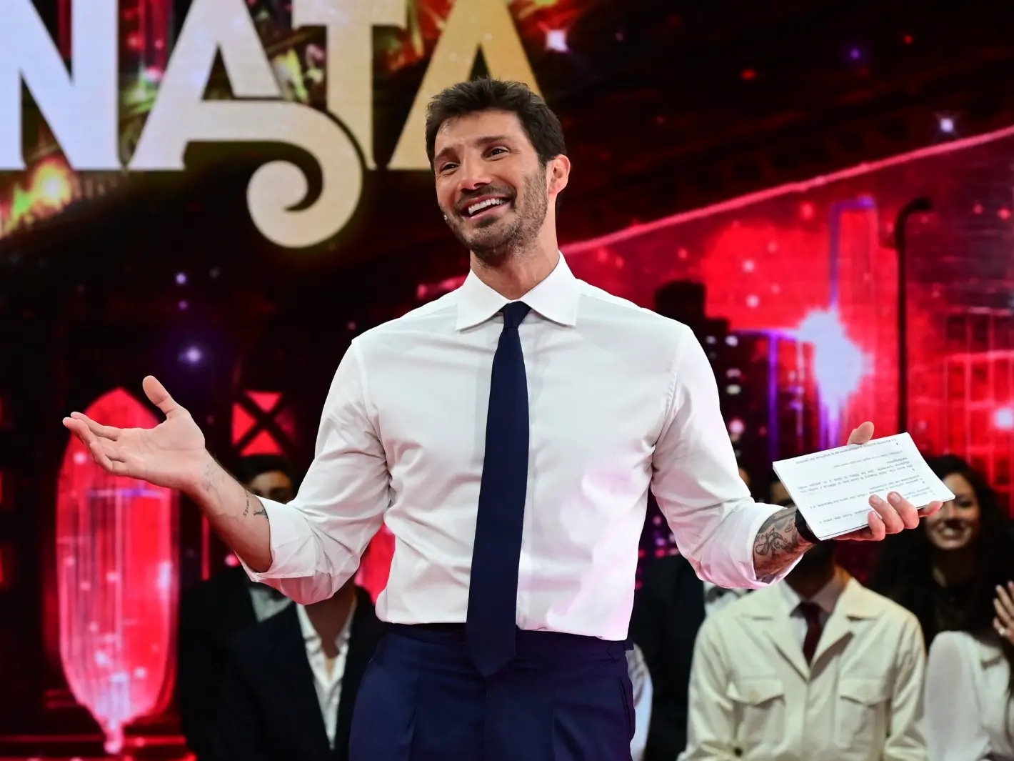 Privacy negata: ecco come hanno fatto gli hacker a trasformare la casa di Stefano De Martino in un Grande Fratello hard