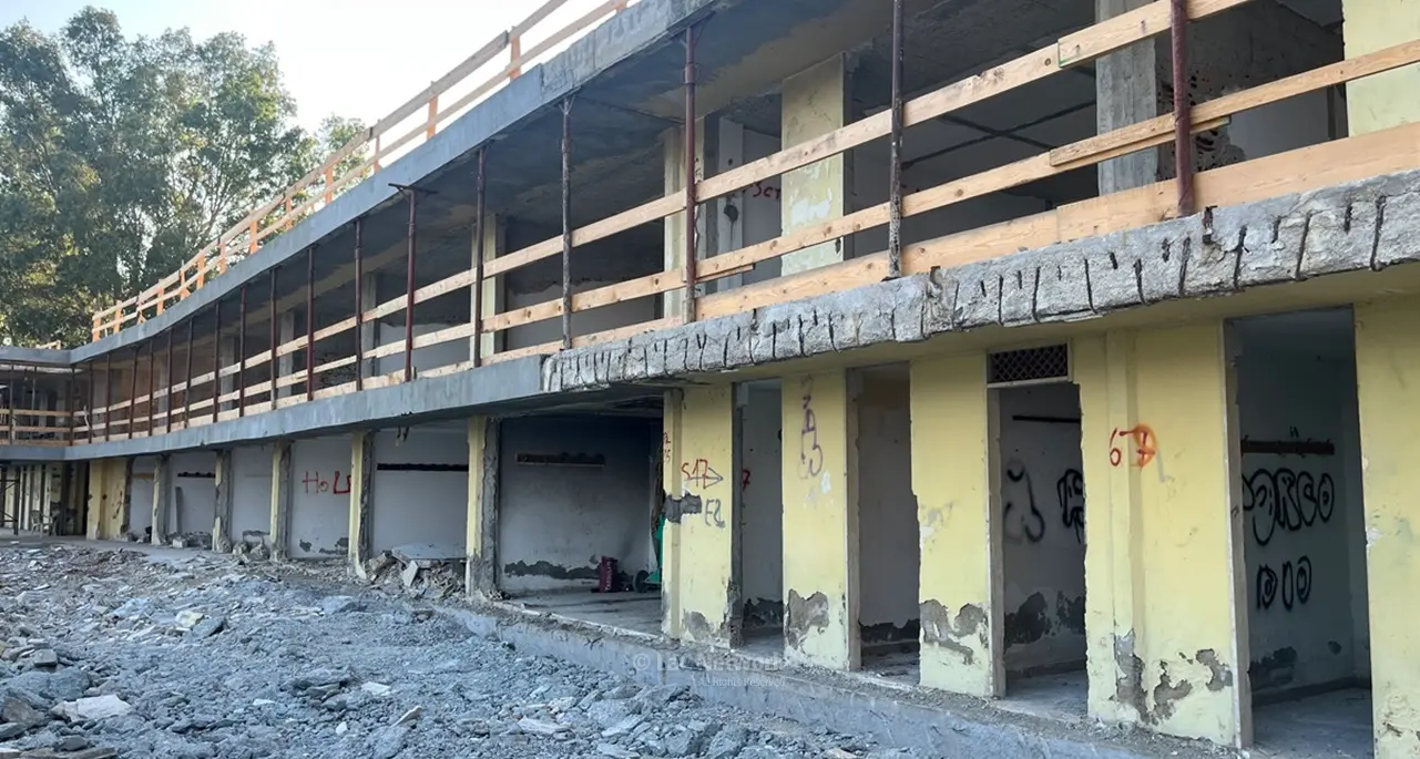 Niente estate al Lido comunale di Reggio: un’area di cantiere e (solo) 92 cabine non concesse in gestione