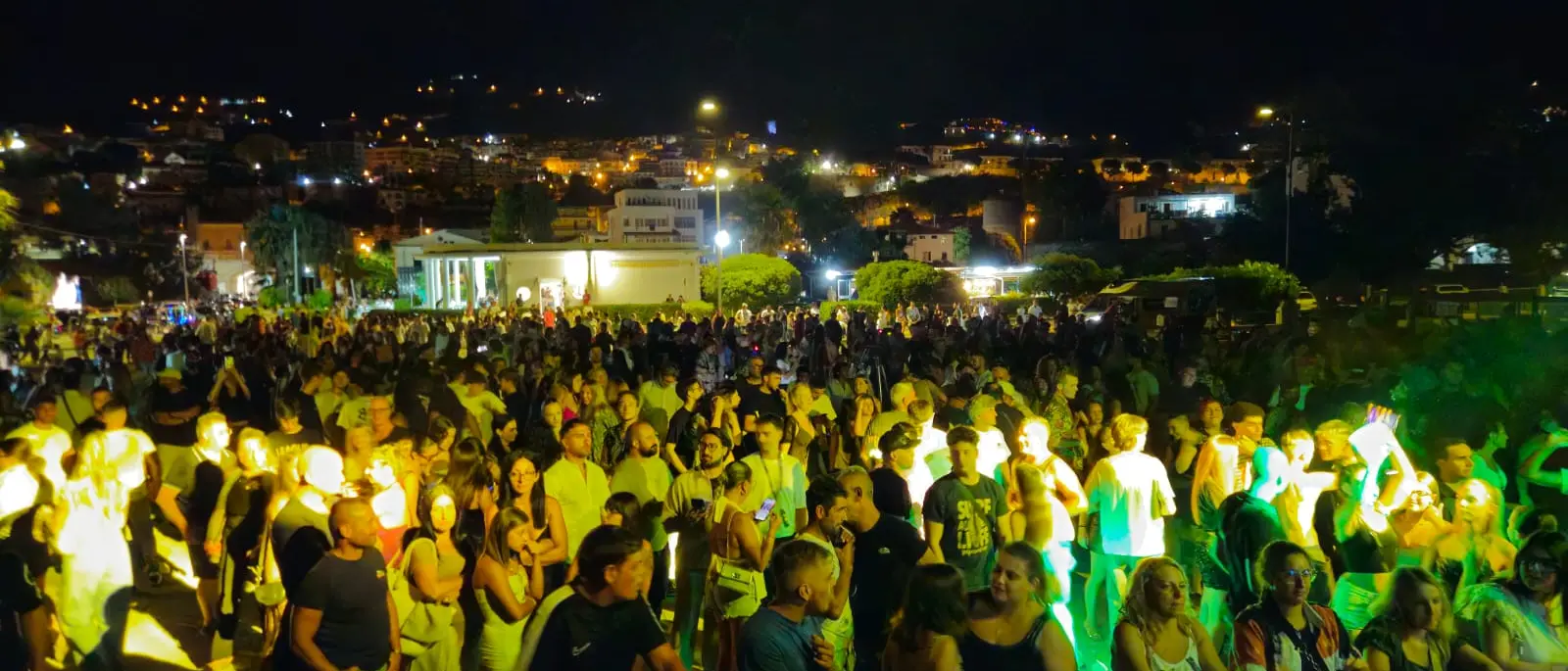 Marea Summer Festival, in 7mila sul lungomare di Paola\n