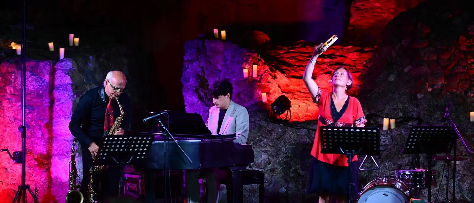 Amore e libertà, una \"Carmen jazz\" conquista il pubblico a Squillace\n