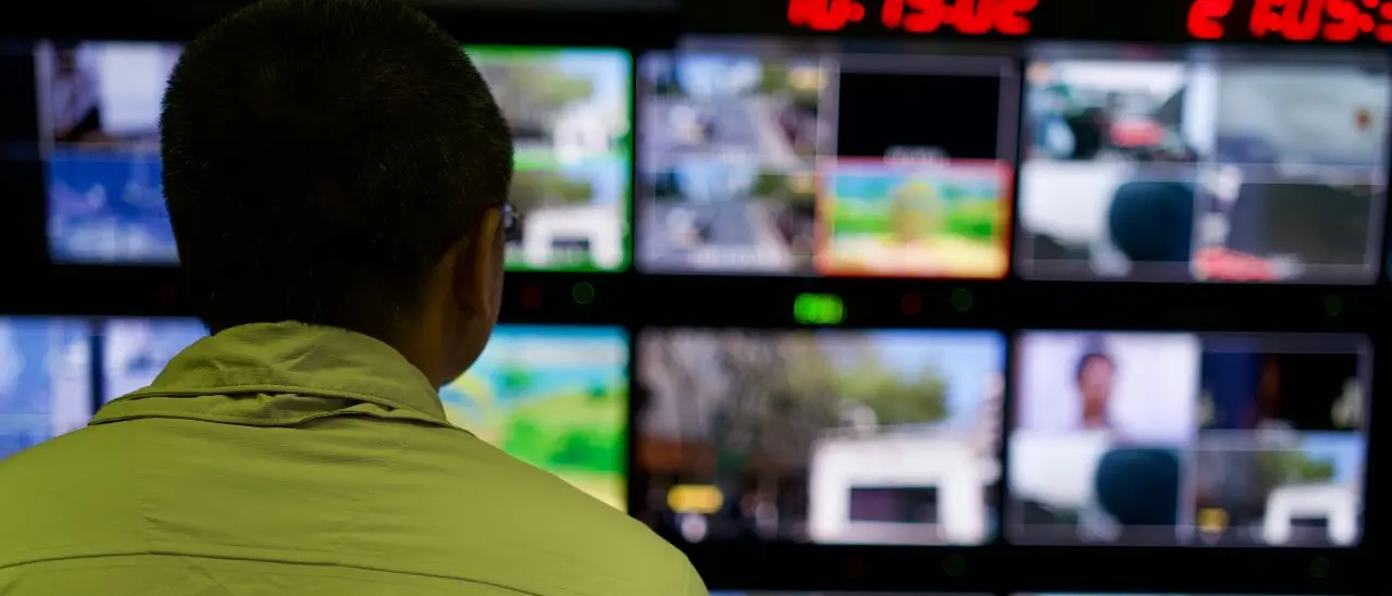 Dalla tv alla lavatrice: il caso De Martino svela quanto sia facile diventare prede dei ladri digitali\n