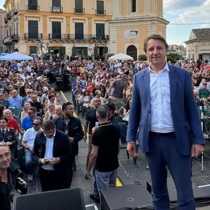 Regionali, Tridico candidato del centrosinistra: «Pronto a riportare la Calabria dove merita»