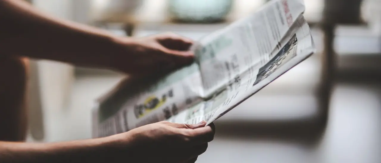 Non sono i giovani in declino: è l’informazione tradizionale a perdere credibilità\n