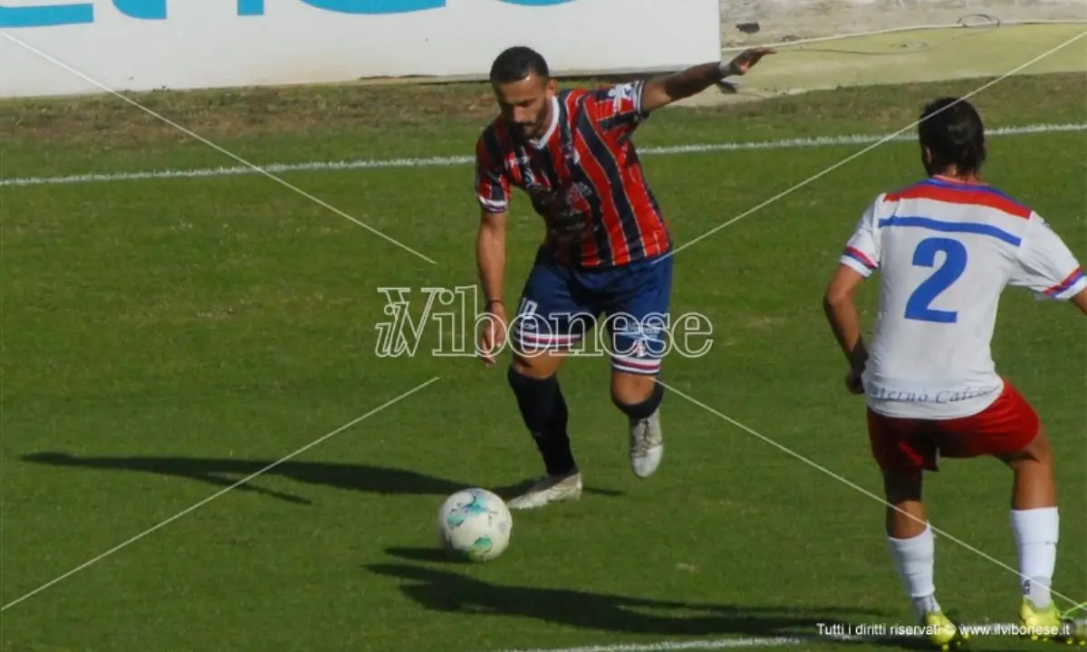 Vibonese ancora in rodaggio, finisce 0-0 il test con il Val Gallico. Balla:\u00A0«Qui per dare il massimo e guidare i giovani»\u00A0\n