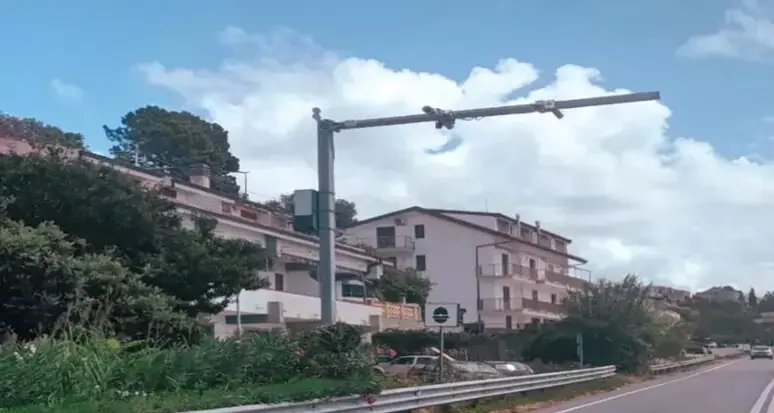 Sulla Statale 18 attivo il sorpassometro per rilevare le manovre non consentite: l’iniziativa del Comune di Acquappesa