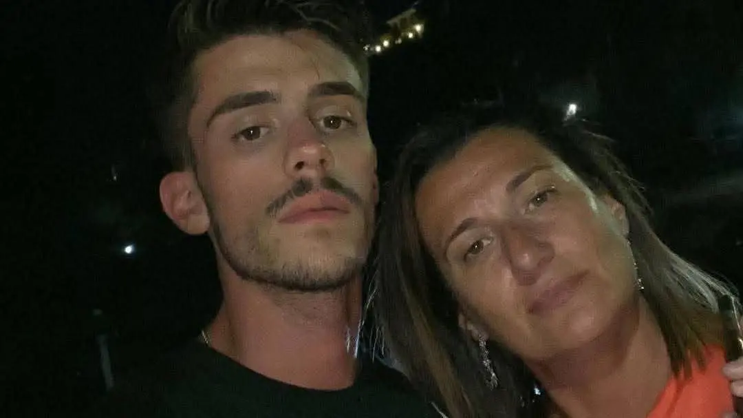 «Filippo è morto, la famiglia donerà i suoi organi»: il sindaco di Isola Capo Rizzuto annuncia la tragedia dopo la rissa a coltellate