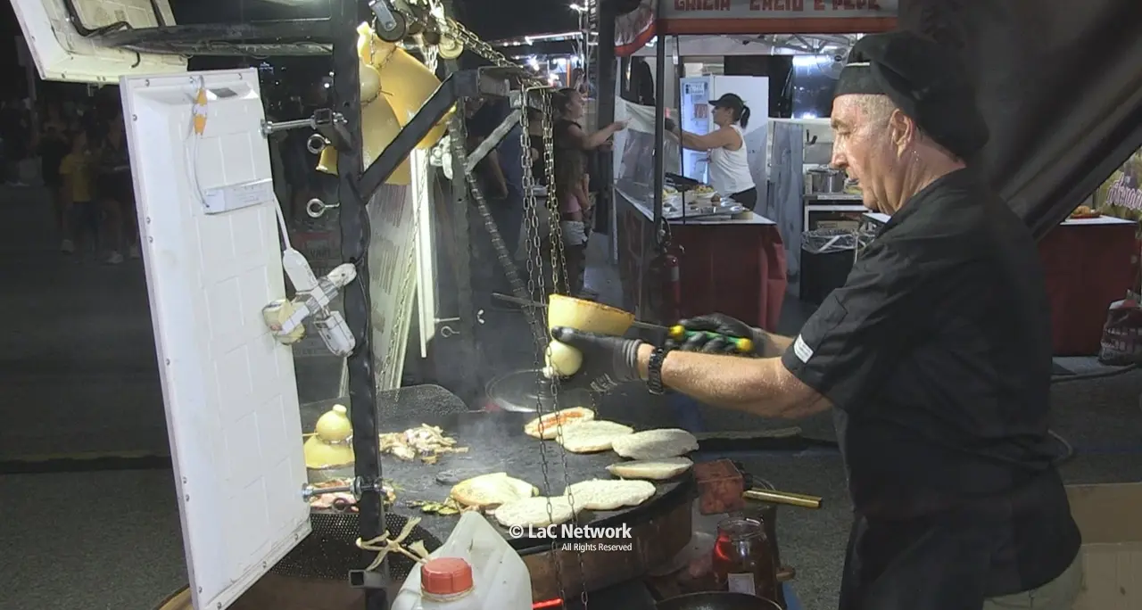Psicosi botulino, dall’International street food rassicurano: «Mangiare qui non è un rischio. I controlli? Ben vengano»