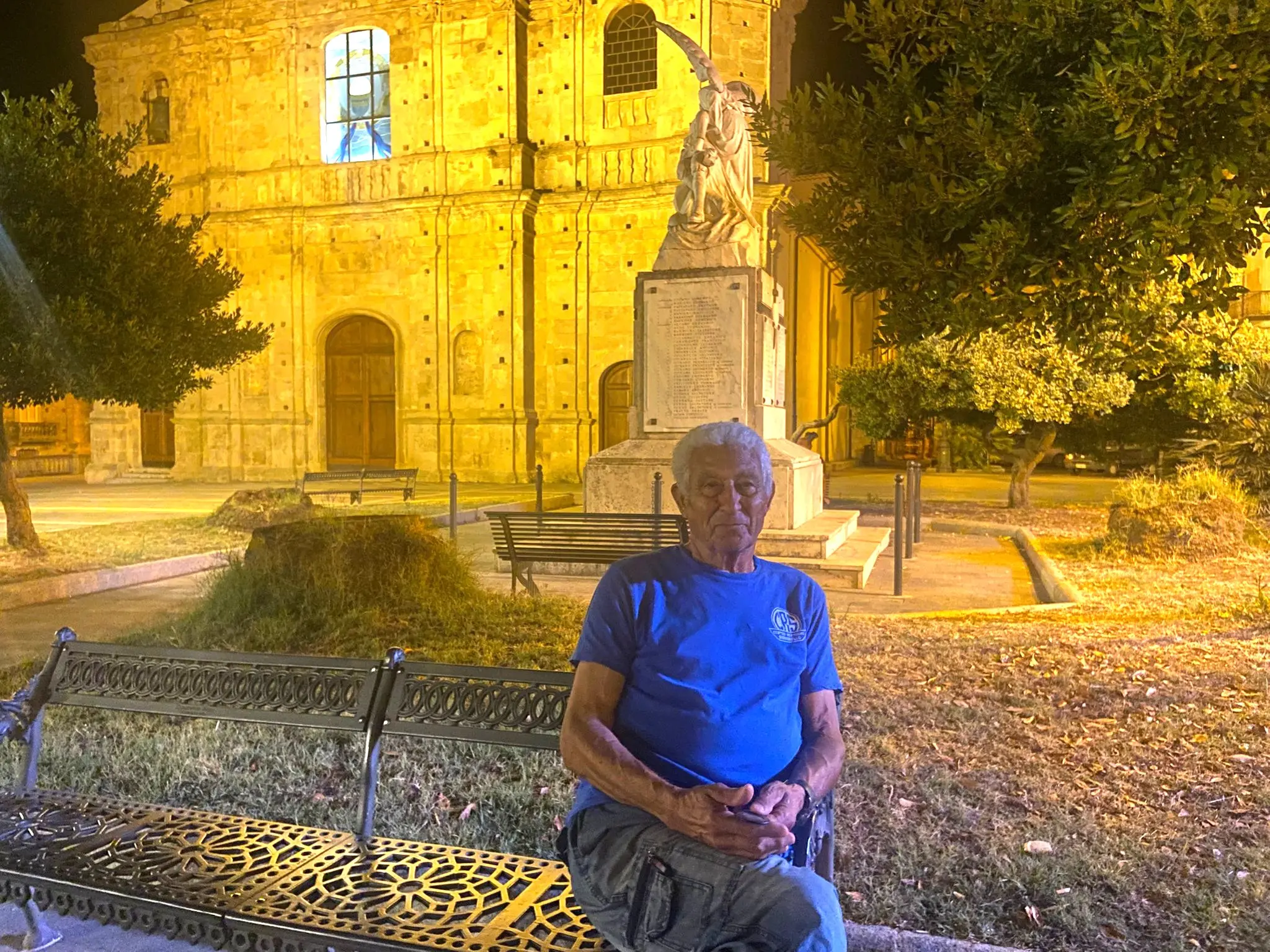 L’estate a\u00A0piedi nudi a Borgia, la prima\u00A0bici e poi in Svizzera «dove ci chiamavano “zingari”»: i ricordi di Antonio\u00A0\n