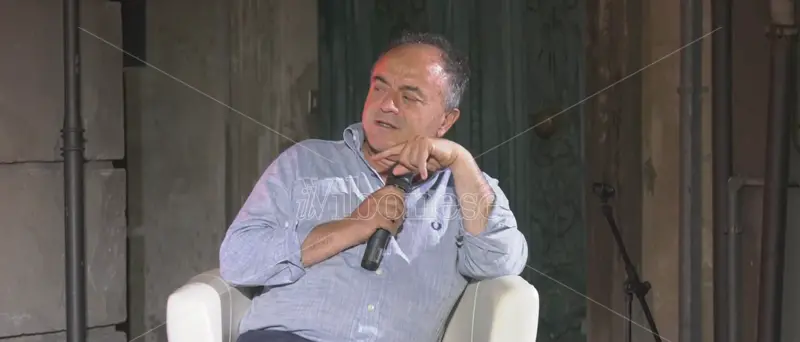 Il falso attacco di Gratteri a Meloni, smascherato un sito di fake news. Il procuratore: «Pronto a denunciare»\n