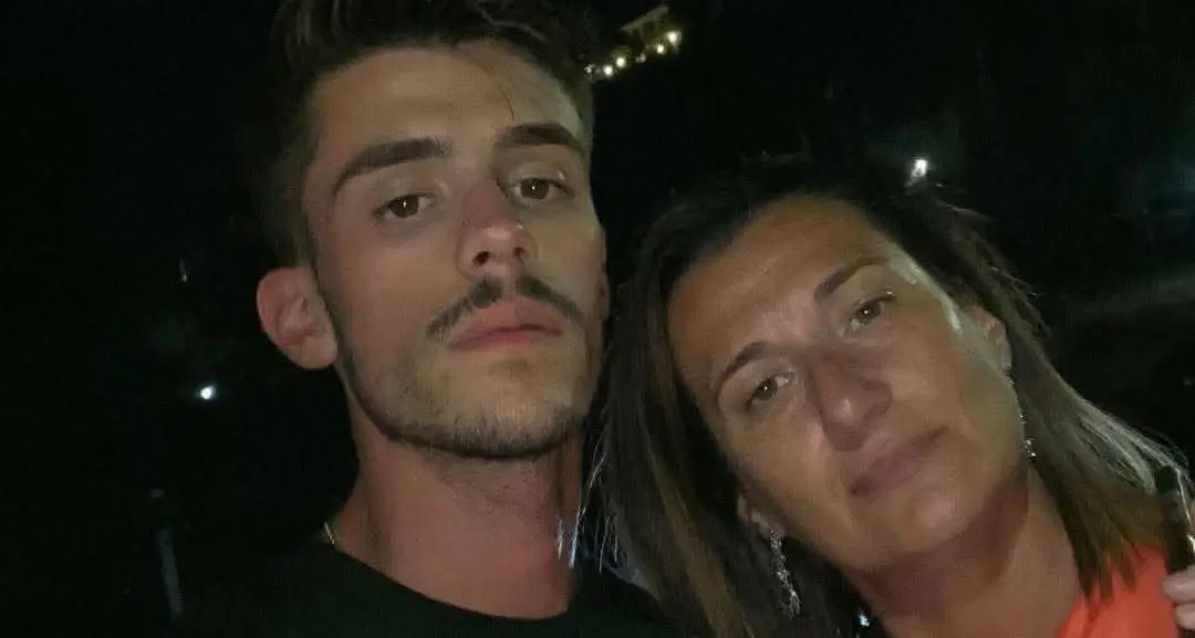 Filippo Verterame morto per aver sollevato della polvere con l’auto: così è iniziata la rissa finita a coltellate a Isola Capo Rizzuto