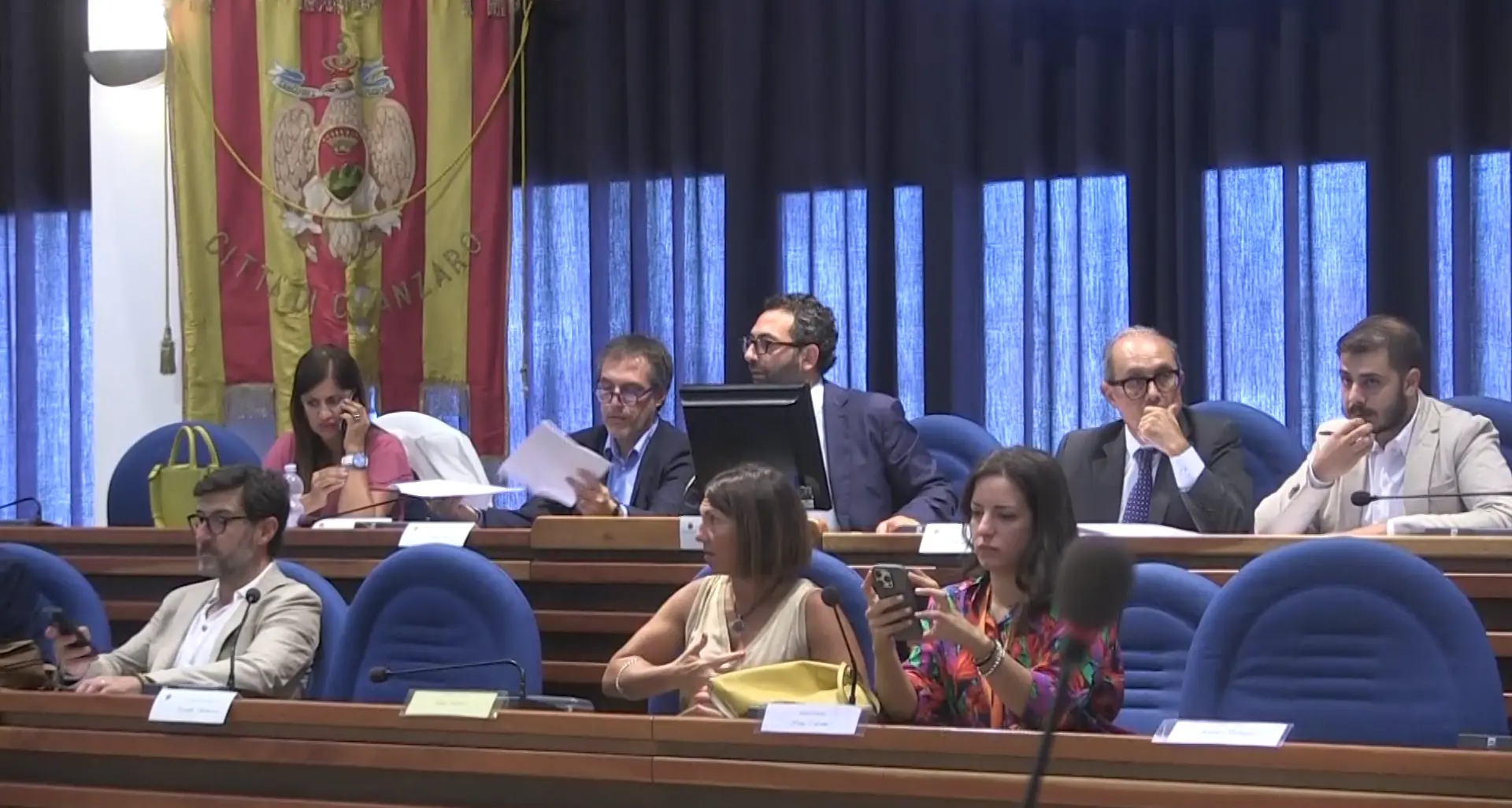 La “grana”\u00A0Catanzaro Servizi in Consiglio comunale,\u00A0fra accuse incrociate e dati contestati