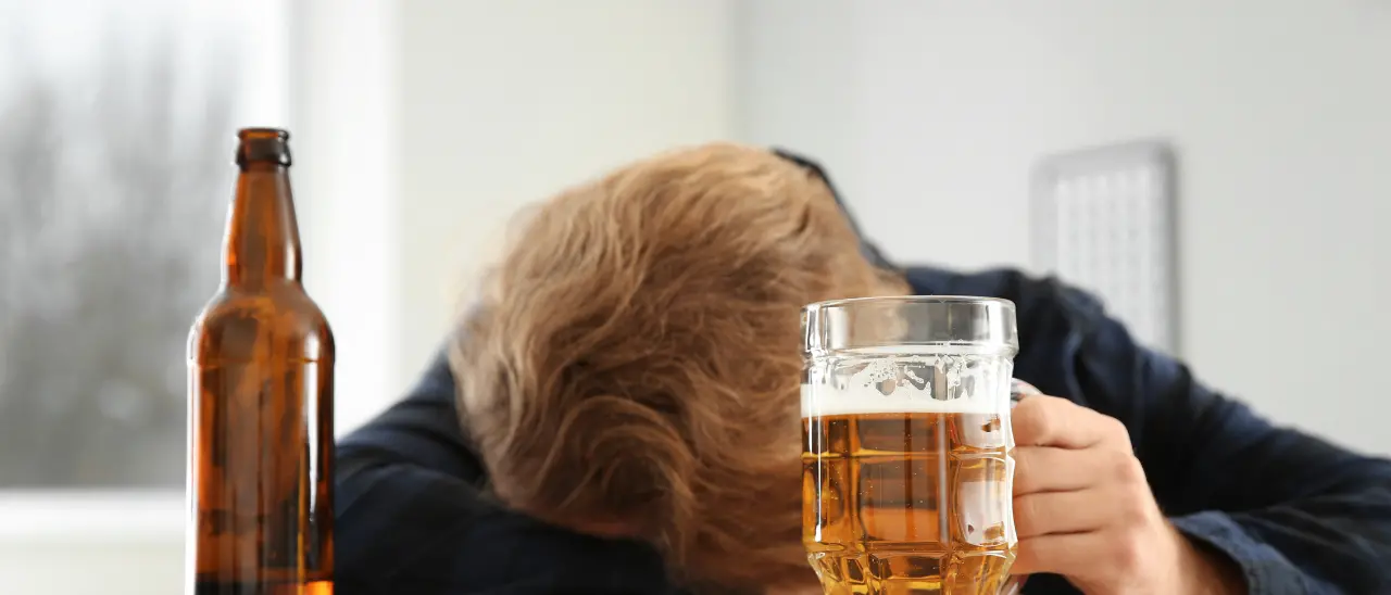 Cocktail micidiale di alcol e coca: la falsa vita da “rockstar” dei ragazzini romani in coma etilico\n