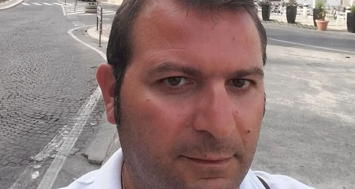 Praia a Mare, non ce l'ha fatta Andrea De Lorenzo: l'uomo era rimasto coinvolto in un incidente stradale sul lungomare\n\u00A0\n