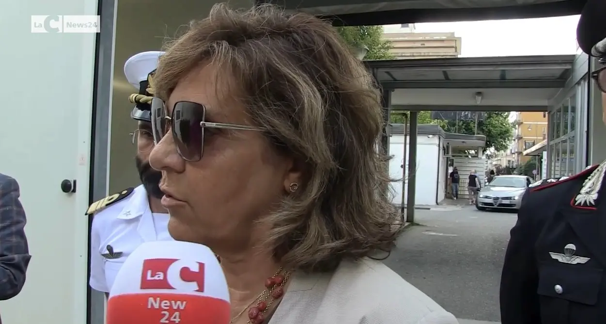 Aggressione alla Guardia costiera, il prefetto di Vibo: «Gesto animalesco che denota una\u00A0sottocultura criminale»